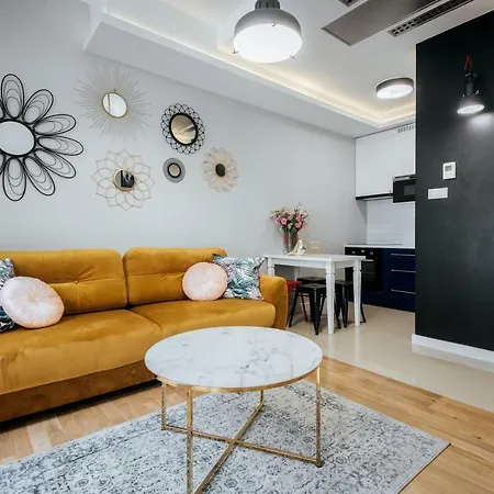 Wielopole 17 Appartement